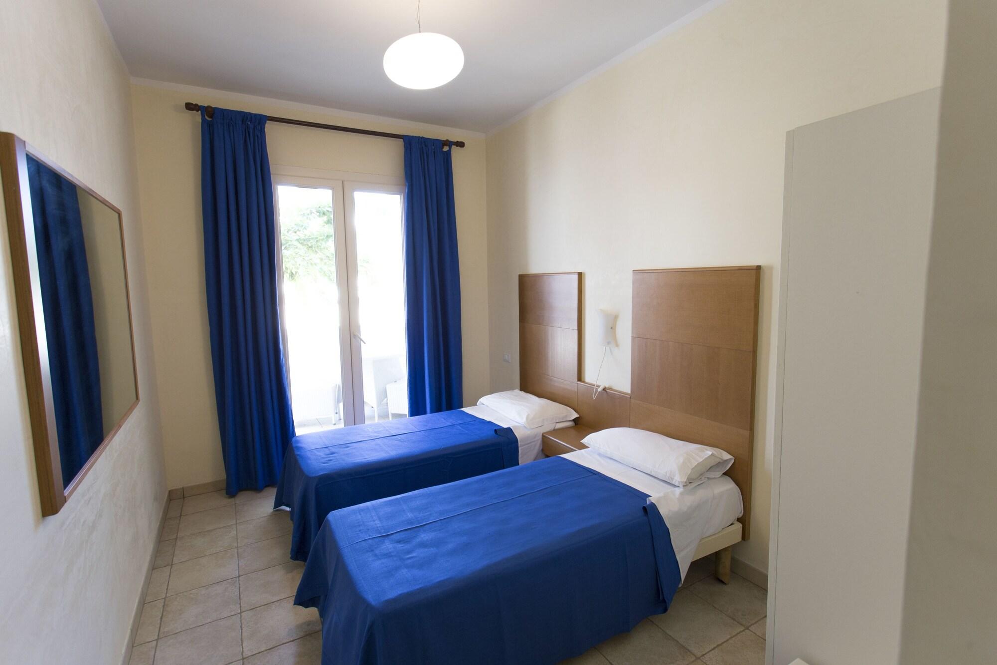 Hotel Resort Portoselvaggio Sant Isidoro  Extérieur photo