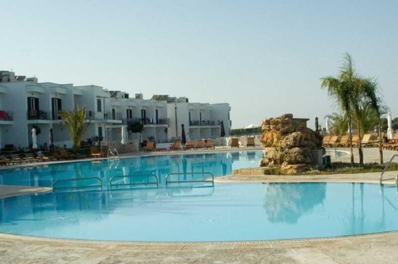 Hotel Resort Portoselvaggio Sant Isidoro  Extérieur photo