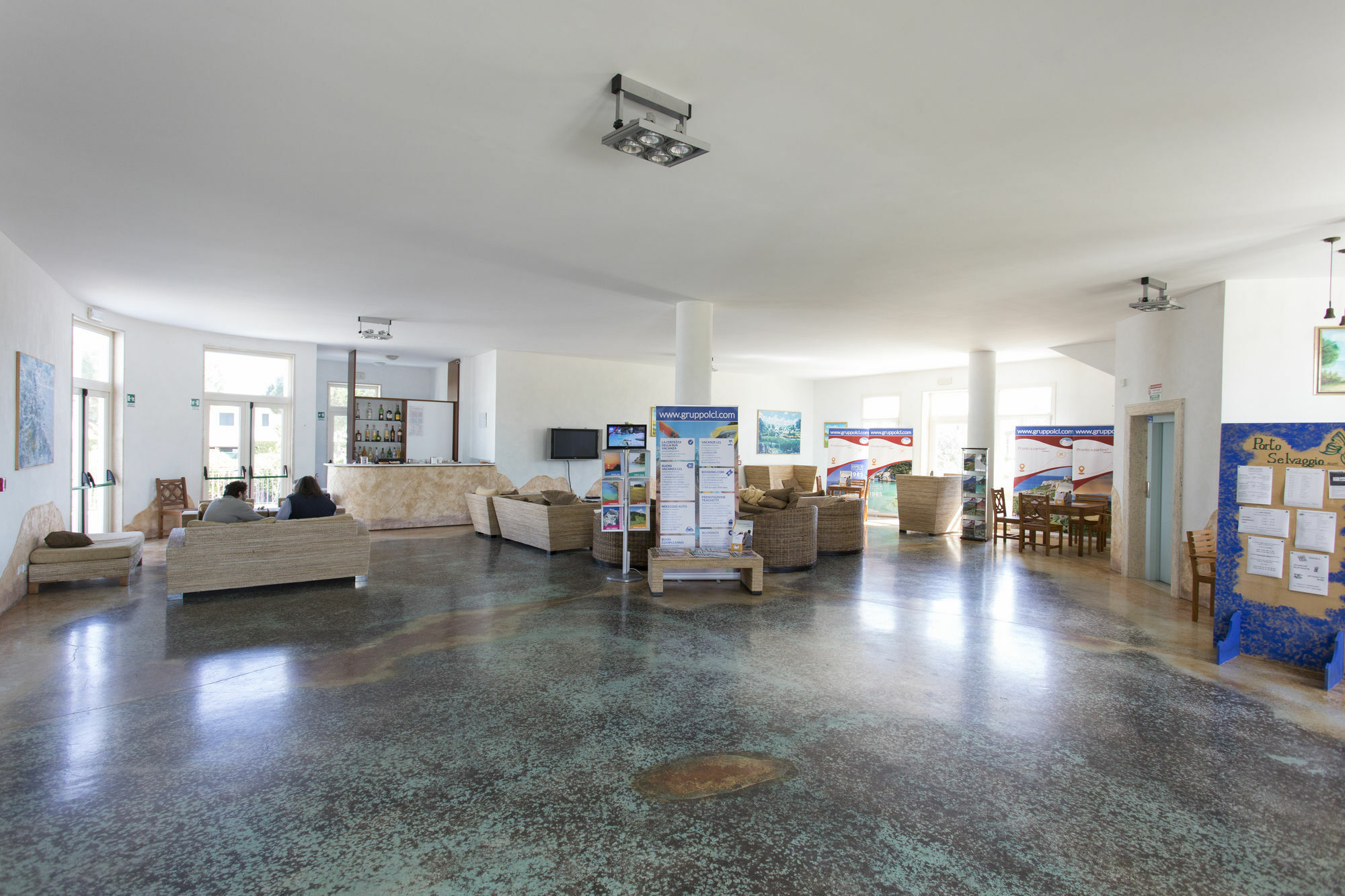Hotel Resort Portoselvaggio Sant Isidoro  Extérieur photo